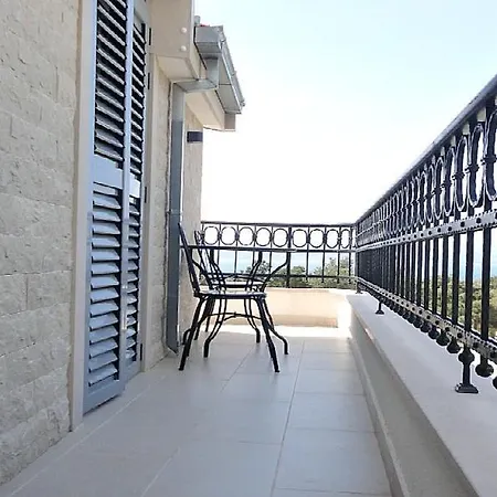 Stone House Bonaca * Baska Voda